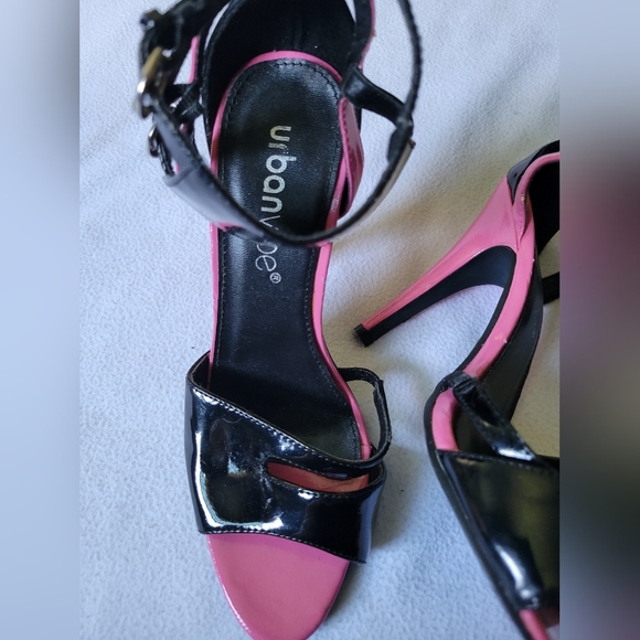 Urban Vibe pink spiked black heels. Size 8, open toe, wide ankle strap - Picture 8 of 16